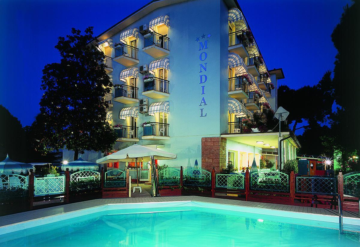 Mondial Hotel Cervia Exterior foto